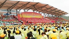 瑞康医院积极参加beat365平台唯一官网成立庆典活动