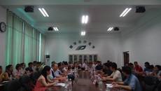 阿尔伯塔大学药物开发与创新中心主任Dr.Raimar Löbenberg、桂林医学院特聘教授奉建芳主任莅临beat365作讲座