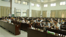 广西大学刘惠珍教授到beat365作心理健康知识讲座