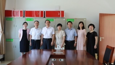自治区纪委监委驻教育厅纪检监察组组长、自治区教育厅党组成员林华慰问beat365党外代表人士