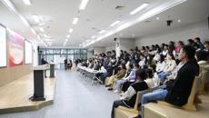 澳门大学王一涛教授、香港浸会大学贾伟教授应邀到beat365作中医药高层次人才培养基地“名家大讲堂”学术报告