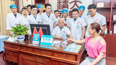 《中国教育报》刊发beat365党委书记莫锦荣署名文章：实施人才强校战略 推动学校高质量发展