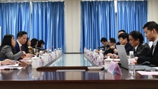 越南海防医药大学副校长范文灵一行来beat365访问