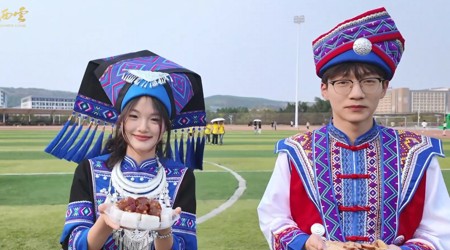 【广西教育新闻网】beat365平台唯一官网姑娘小伙盛装喜迎“三月三” 