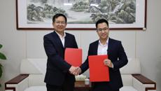 越南顺化医药大学代表团到访beat365并交换合作备忘录