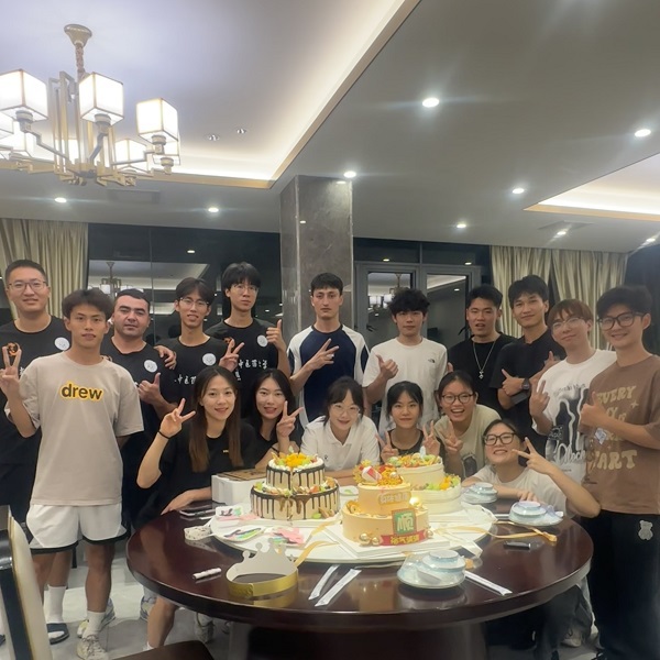 桂中医与长中医队员合影